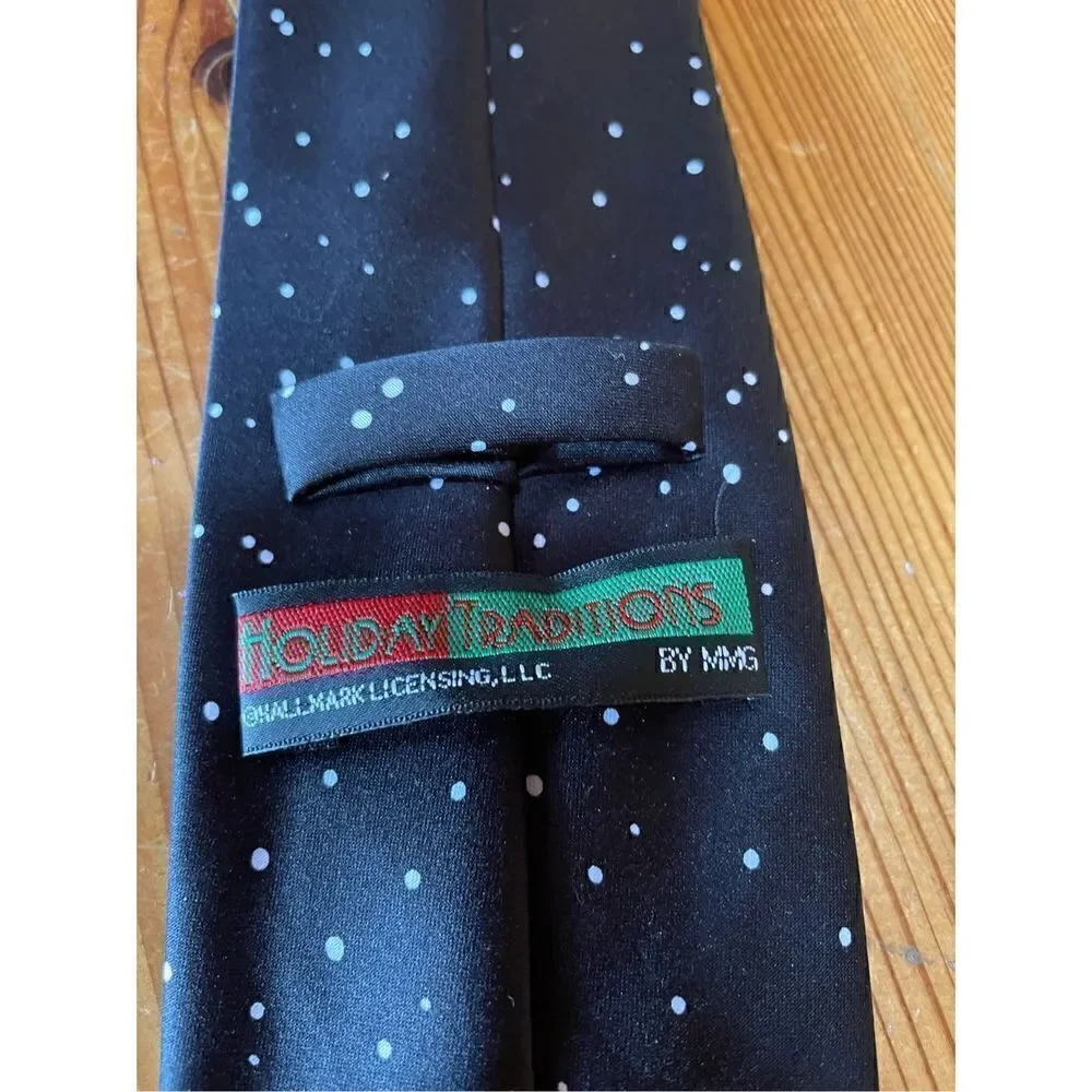 Hallmark Christmas Tie